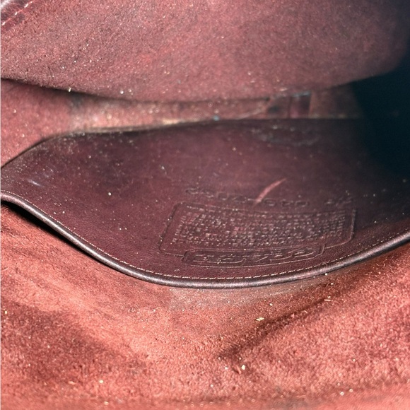Vintage Coach Legacy Crossbody Maroon Smooth Leather - Picture 9 of 14